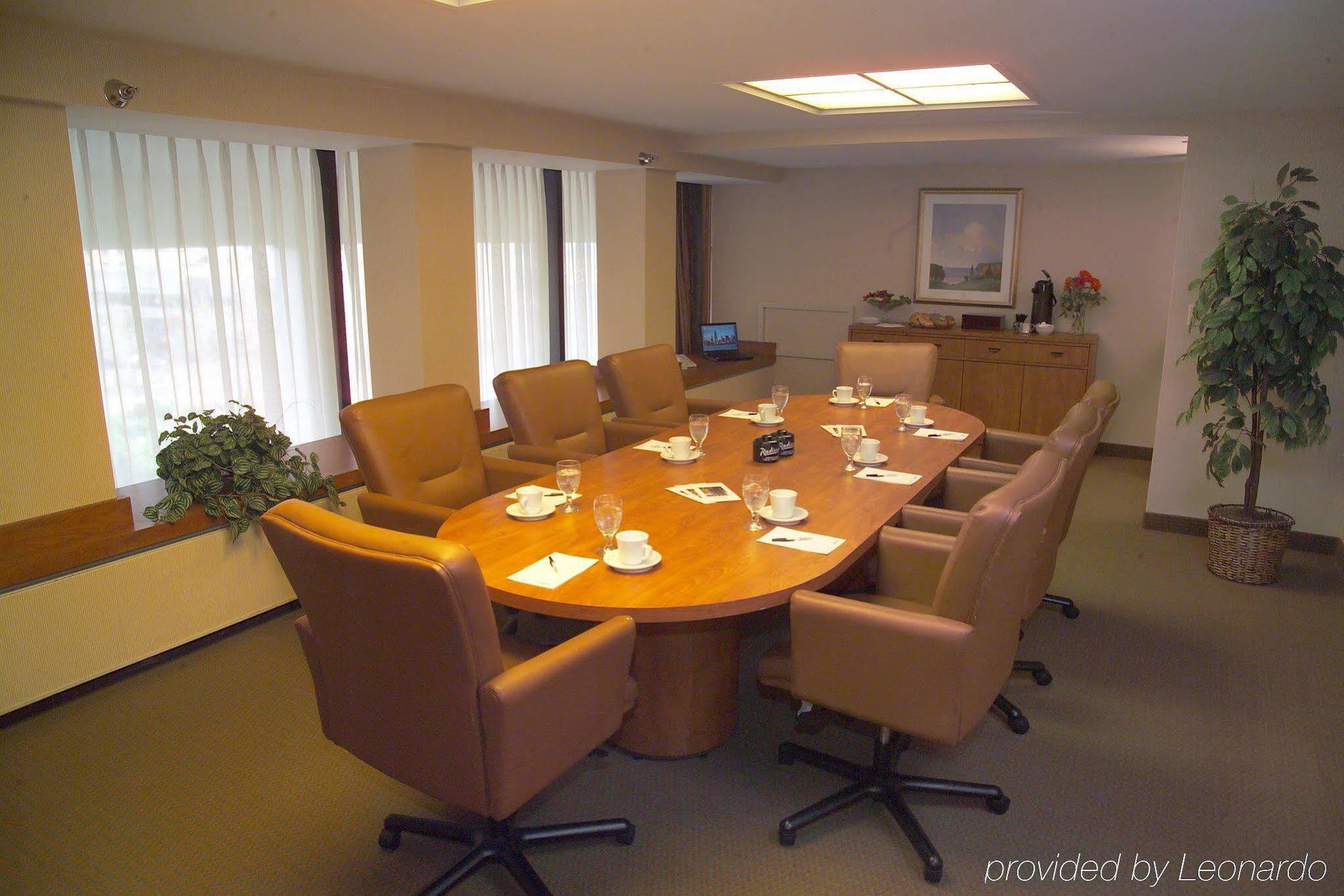 Radisson Hotel Duluth-Harborview מתקנים תמונה